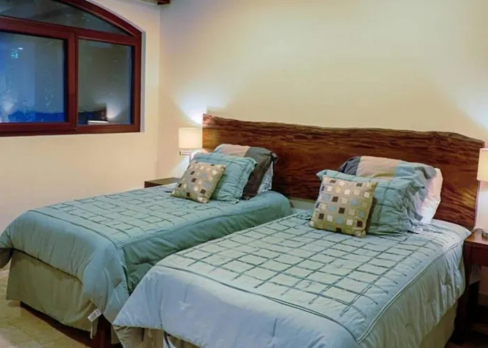 Beachfront, Sunset, & Ocean Views With Elevator Appart hôtel