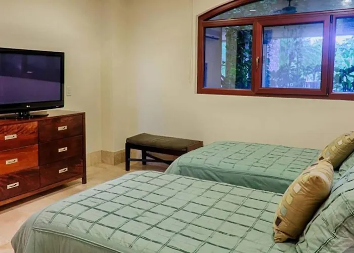 Beachfront, Sunset, & Ocean Views With Elevator Appart hôtel Tamarindo
